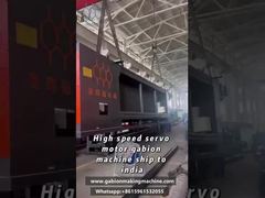 العميل الهندي يشغل آلة شبك الغابيون عالية السرعة | مشروع حماية ضفاف الأنهار