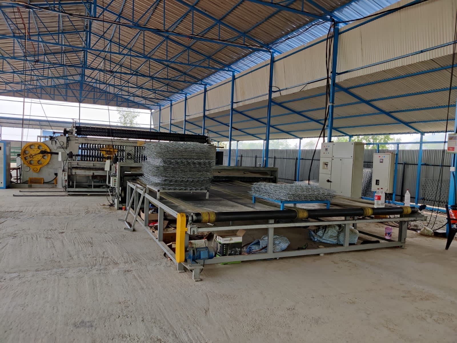 أحدث مدونات الشركة حول Indian Customer Applies High-Speed Gabion Machine for River Protection